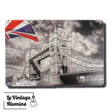 Plaque Métal Vintage Tower Bridge Drapeau UK Couleurs - Le Vintage Illuminé