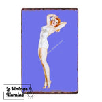 Plaque Métal Vintage Pin-Up Rousse Body Blanc - Le Vintage Illuminé