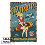 Plaque Métal Barber Shop Pinup - Le Vintage Illuminé