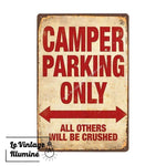 Plaque Métal Vintage Camper Parking Only - Le Vintage Illuminé